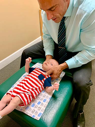 Chiropractor Jacksonville FL Robert Devincentis Pediatric Care